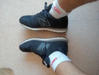 Zapatillas New Balance Negras y Grises