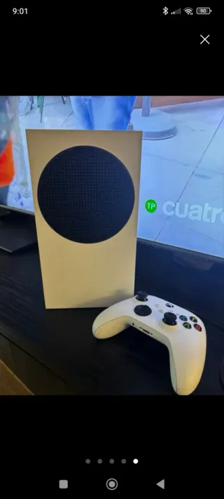 Xbox Series S Blanca y Amarilla