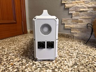 Generador Solar Portátil POWEROAK EB240