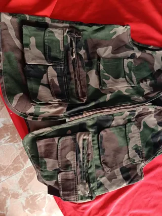 Chaleco militar camuflaje