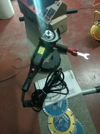 Radial Parkside 1300W 6 velocidades