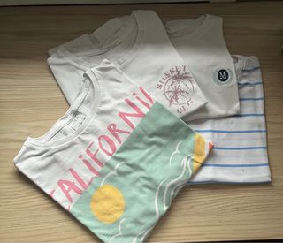 Lote 4 Camisetas Blancas Estampadas