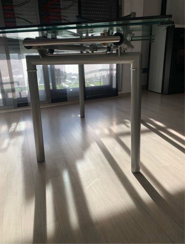 Sofá 3+2 y mesa de salón