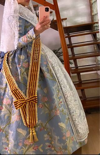 Vestido de Fallera azul y rosa