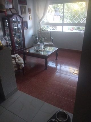 Conjunto mesa centro y 2 sillones