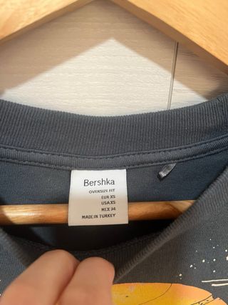 Camiseta Bershka Estilo Japonés