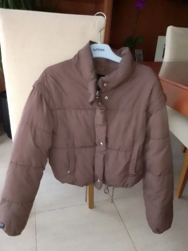 Abrigo Bershka marrón