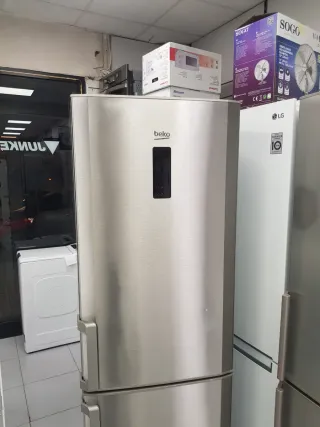 Nevera Combi Beko 1.85m con garantía 