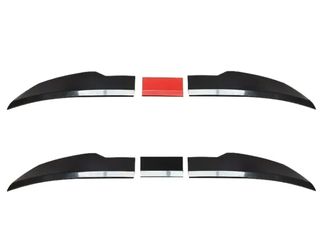 Alettone auto nero con inserto rosso