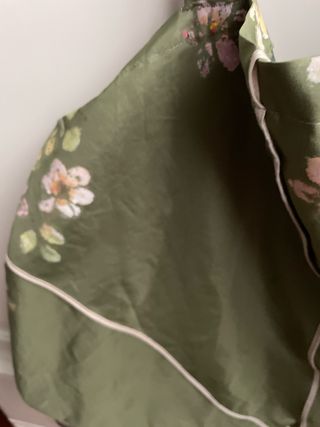 Bolsa de Hombro Amplia con Flores