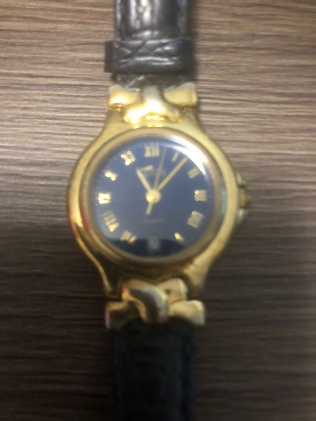 Reloj Lotus Mujer Azul y Dorado sin pila