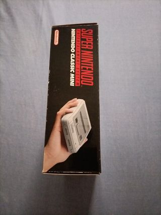 Nintendo SNES Classic Mini + 2 mandos