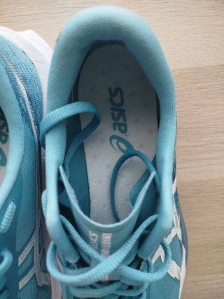 Asics Magic Speed 4 Talla 43.5 Azules