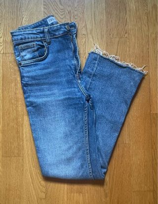 Pantalón vaquero flare Zara
