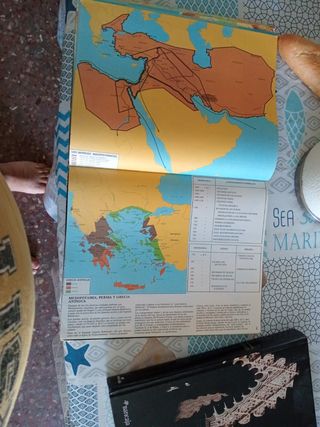 Atlas de geografia e historia