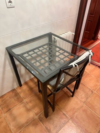 Mesa de cocina cristal y metal negra