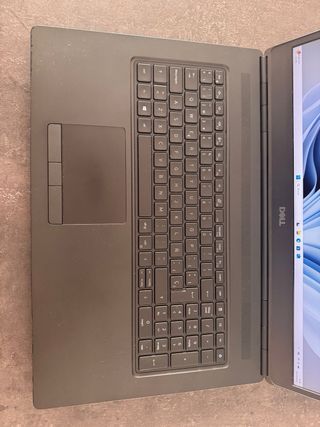 Portátil Dell Precision 7760
Estación de trabajo