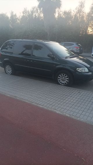 SE VENDE CHRYSLER VOYAGER – 7 PLAZAS 2001