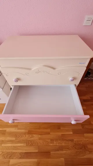 Cómoda y cabecero MiCuna