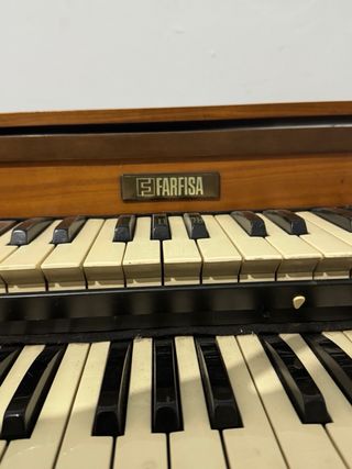 Órgano Farfisa Vintage
