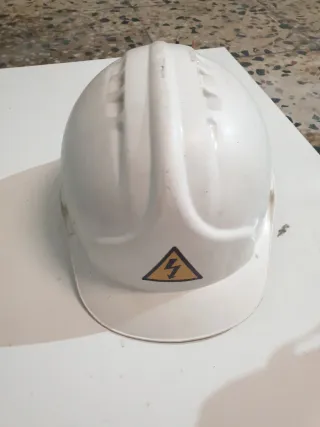 Casco de obra blanco