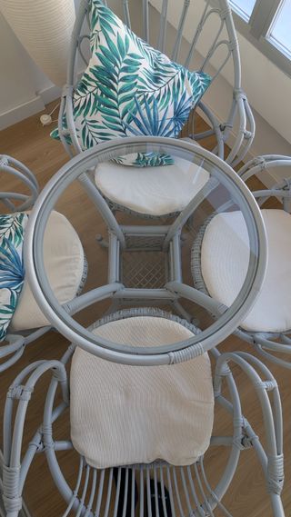 Conjunto Mesa Redonda y 4 Sillas Balcón