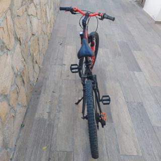 Bicicleta B-Twin Rockrider 500 Negra/Naranja