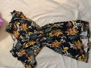 Vestido estampado floral negro