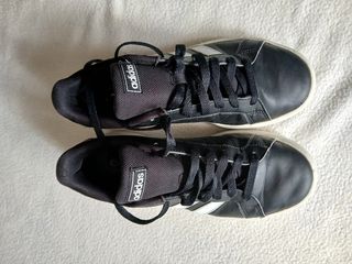 Scarpe Adidas Nere e Bianche - Taglia 39.5