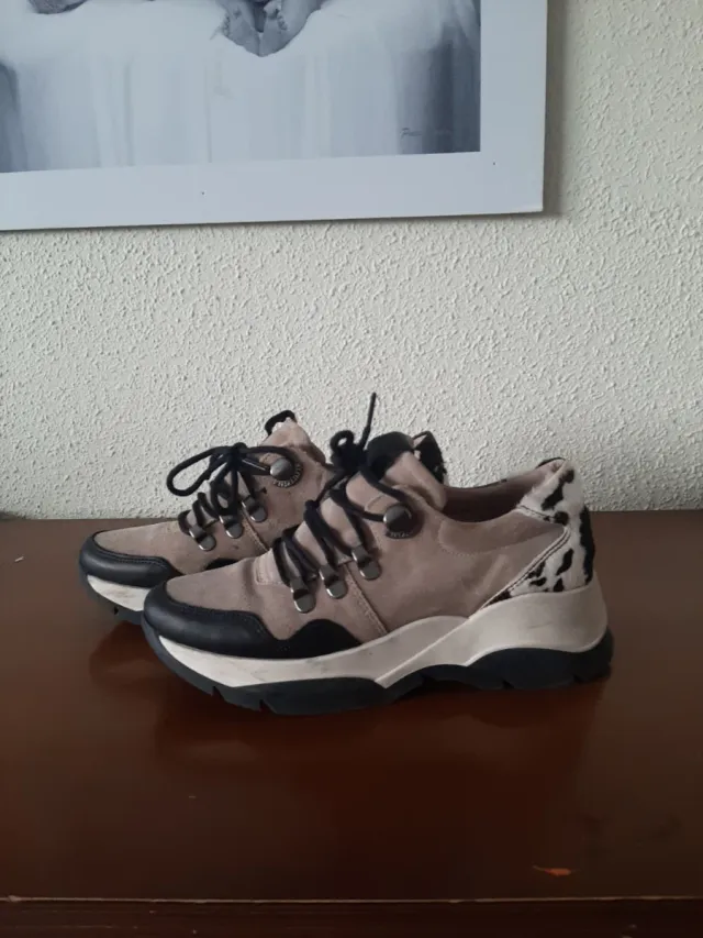 Zapatos Hispanitas Beige y Negro