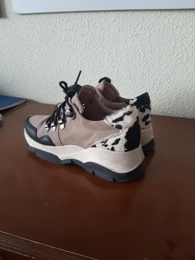 Zapatos Hispanitas Beige y Negro