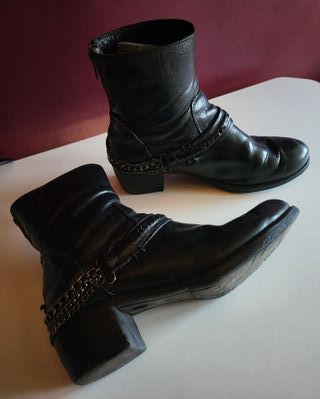 Botines KHRIO Cadenas