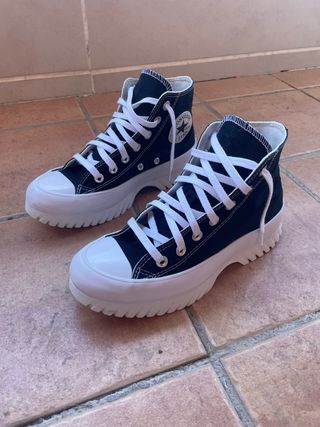 Converse negras plataforma