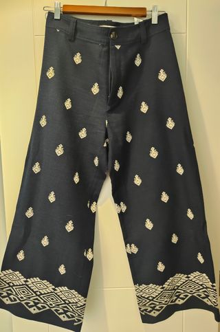Pantalón Zara Talla M Estampado