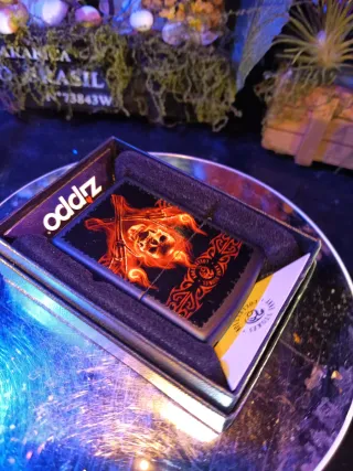 Zippo Anne Stocks Vikingo Caja Original