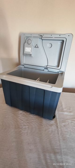 Nevera Portátil Eléctrica Trolley 39L