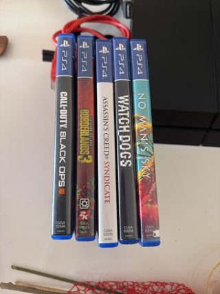 PS4 Negra + 5 Juegos + Disco 1TB