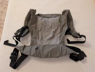 Mochila Portabebés Boba Gris