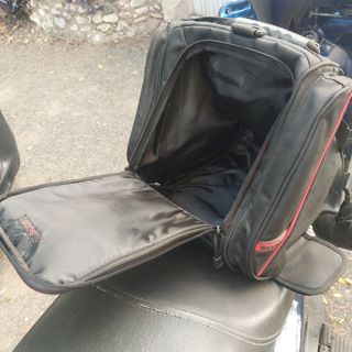 Mochila Moto SHAD SC20 Negra y Roja