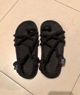 Sandalias Nomadic Negras