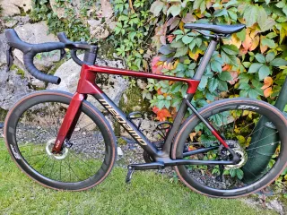 Bicicleta de carretera Megamo Pulse Elite 2025
