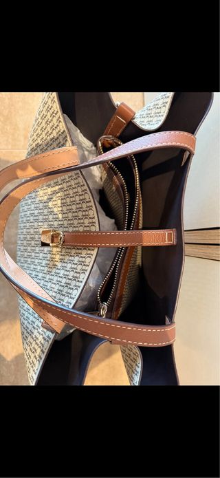 Bolso Matryoshka locked mediano Carolina herrera