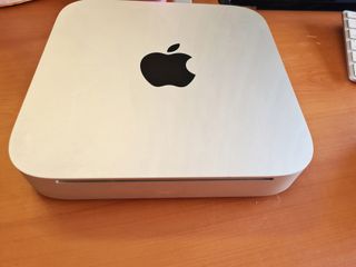 Mac mini 2010 8GB RAM 320GB HDD Lector CD