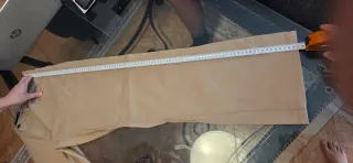 Pantalón vaquero beige