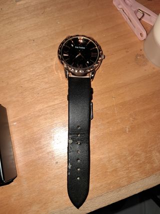 Reloj Fah Teckay Negro y Dorado