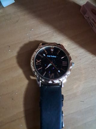 Reloj Fah Teckay Negro y Dorado