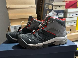 Botas Trekking Talla 36 (waterproof)