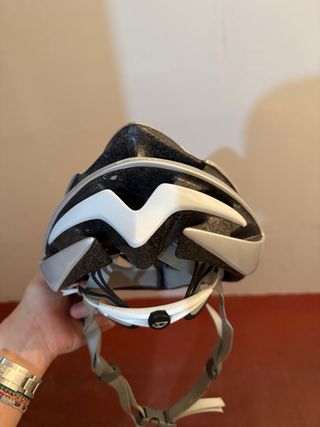 Casco Bicicleta Giro Blanco y Plata. Talla M