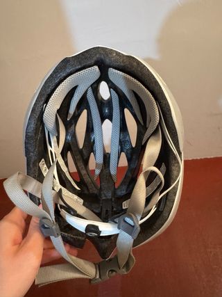 Casco Bicicleta Giro Blanco y Plata. Talla M