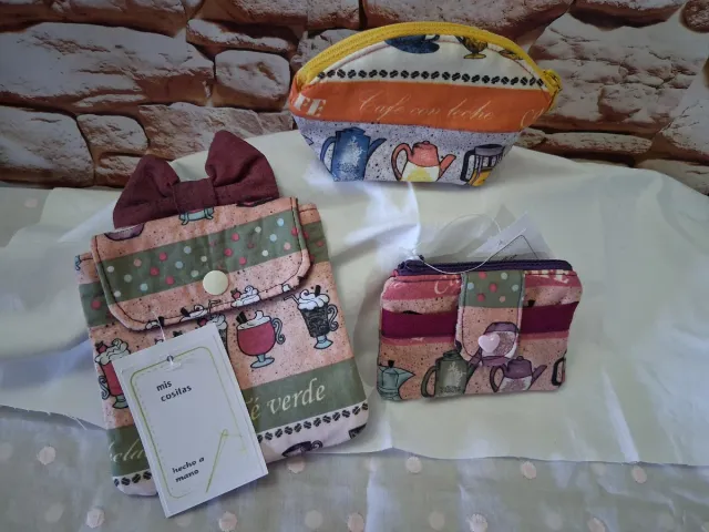 Estuche multicolor con lazos y cremallera